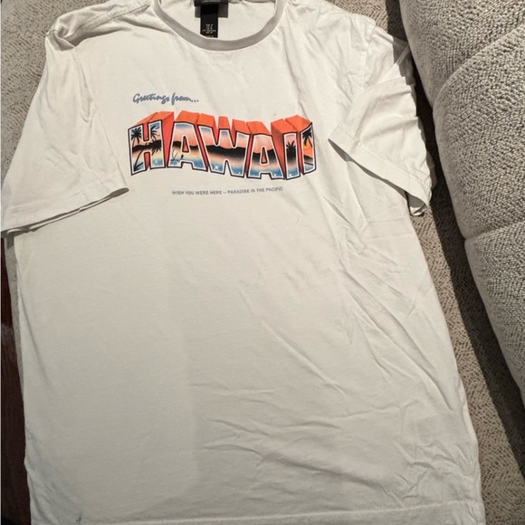 H&M graphic T-shirt - Picture 1 of 3
